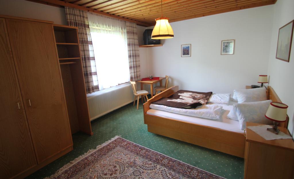 Pension Hubertushof Beim Roemerbad バド クラインキルヒハイム 部屋 写真