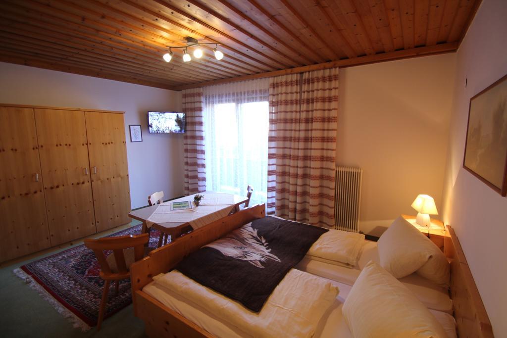 Pension Hubertushof Beim Roemerbad バド クラインキルヒハイム エクステリア 写真